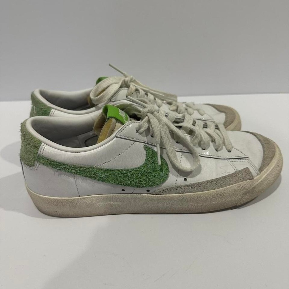 Nike Blazer Low '77 Soccer Sneakers men's 8.5/woman's 10.5 - Picture 4 of 8